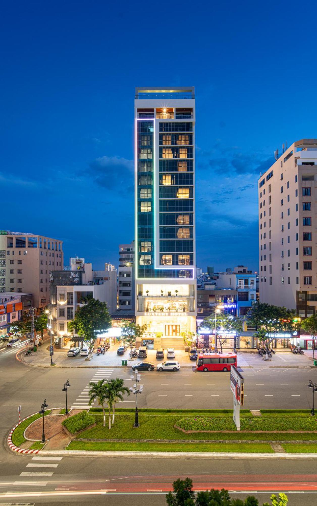 Luxtery Hotel & Spa Da Nang Exterior foto