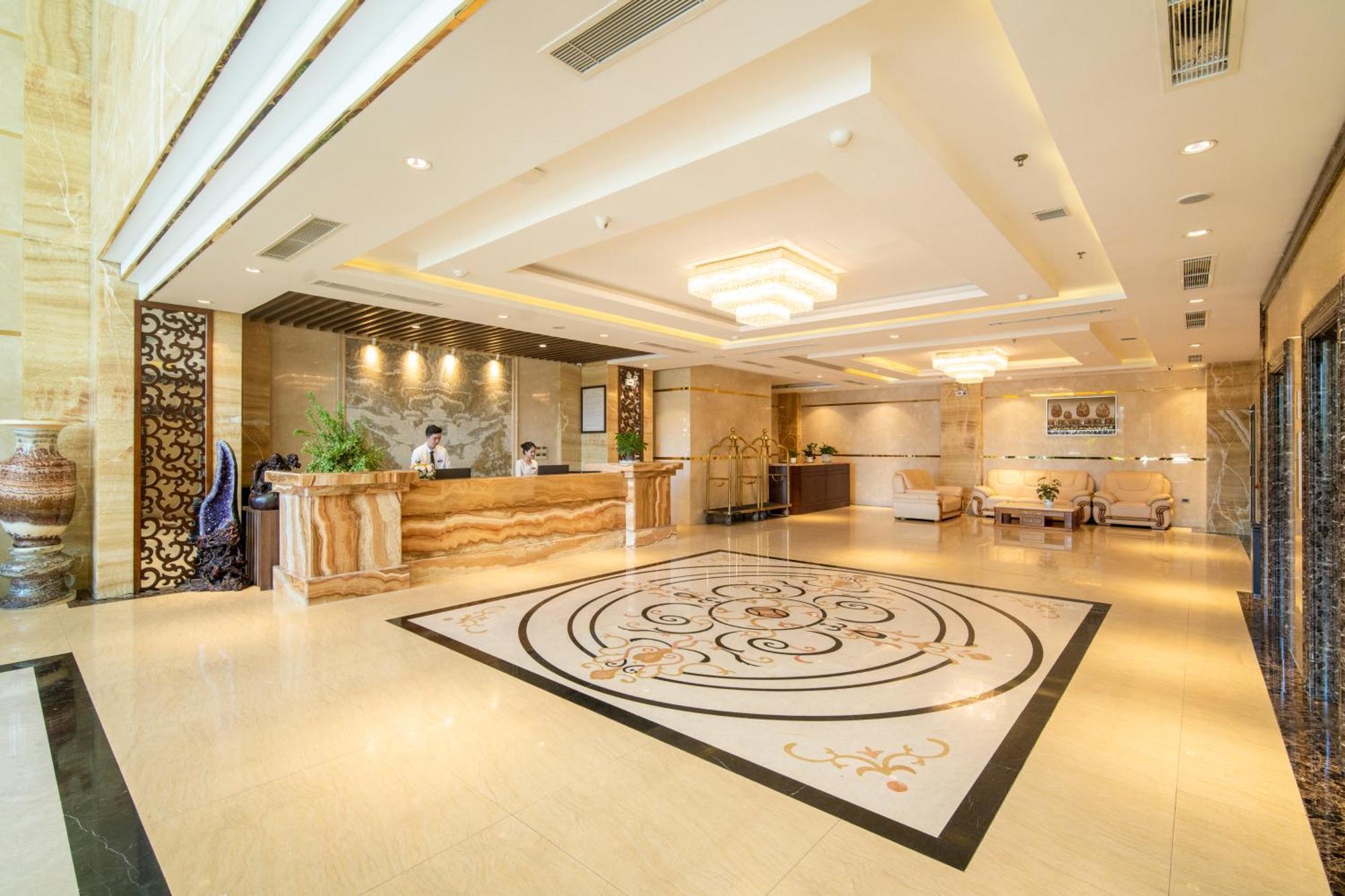 Luxtery Hotel & Spa Da Nang Exterior foto