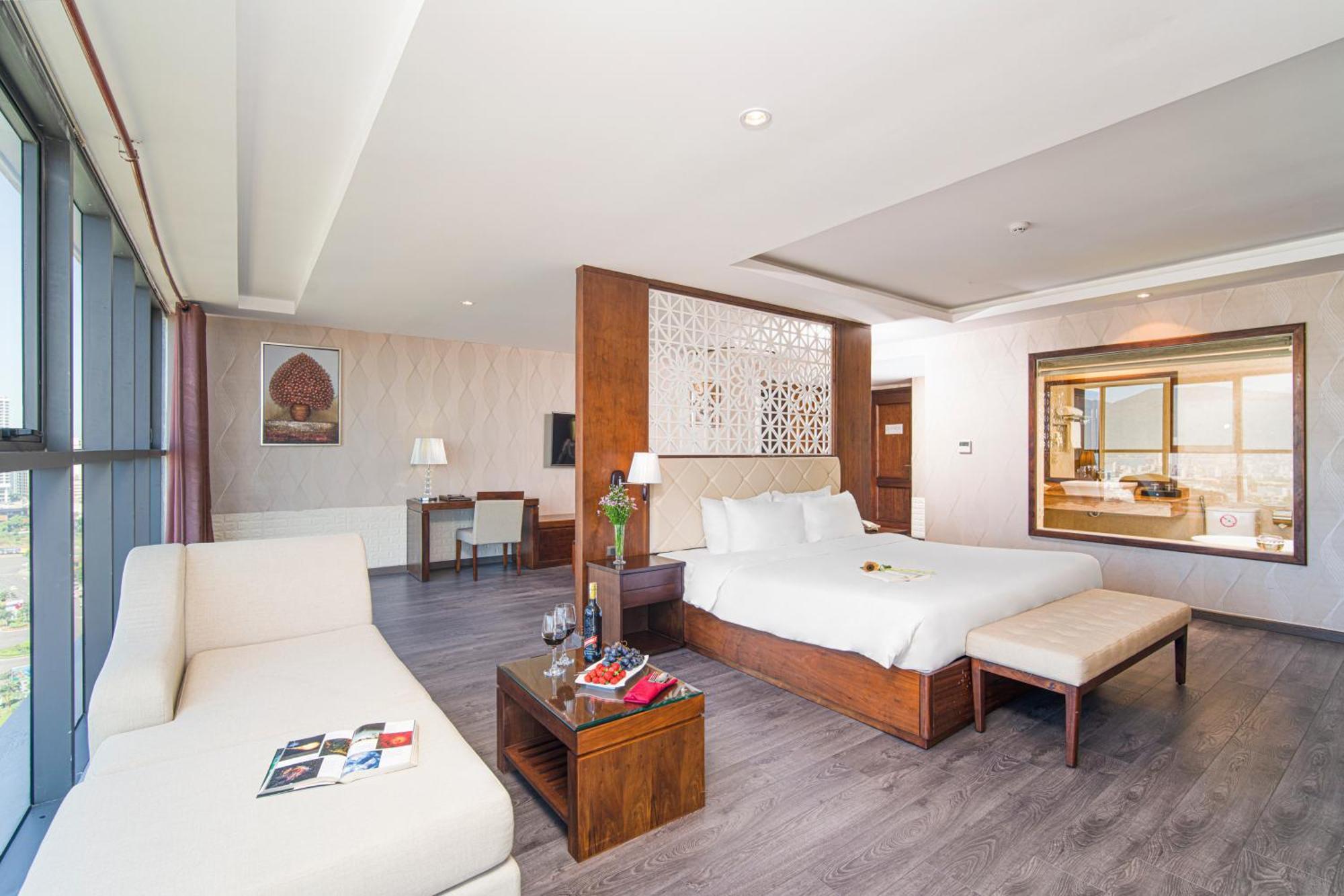 Luxtery Hotel & Spa Da Nang Exterior foto