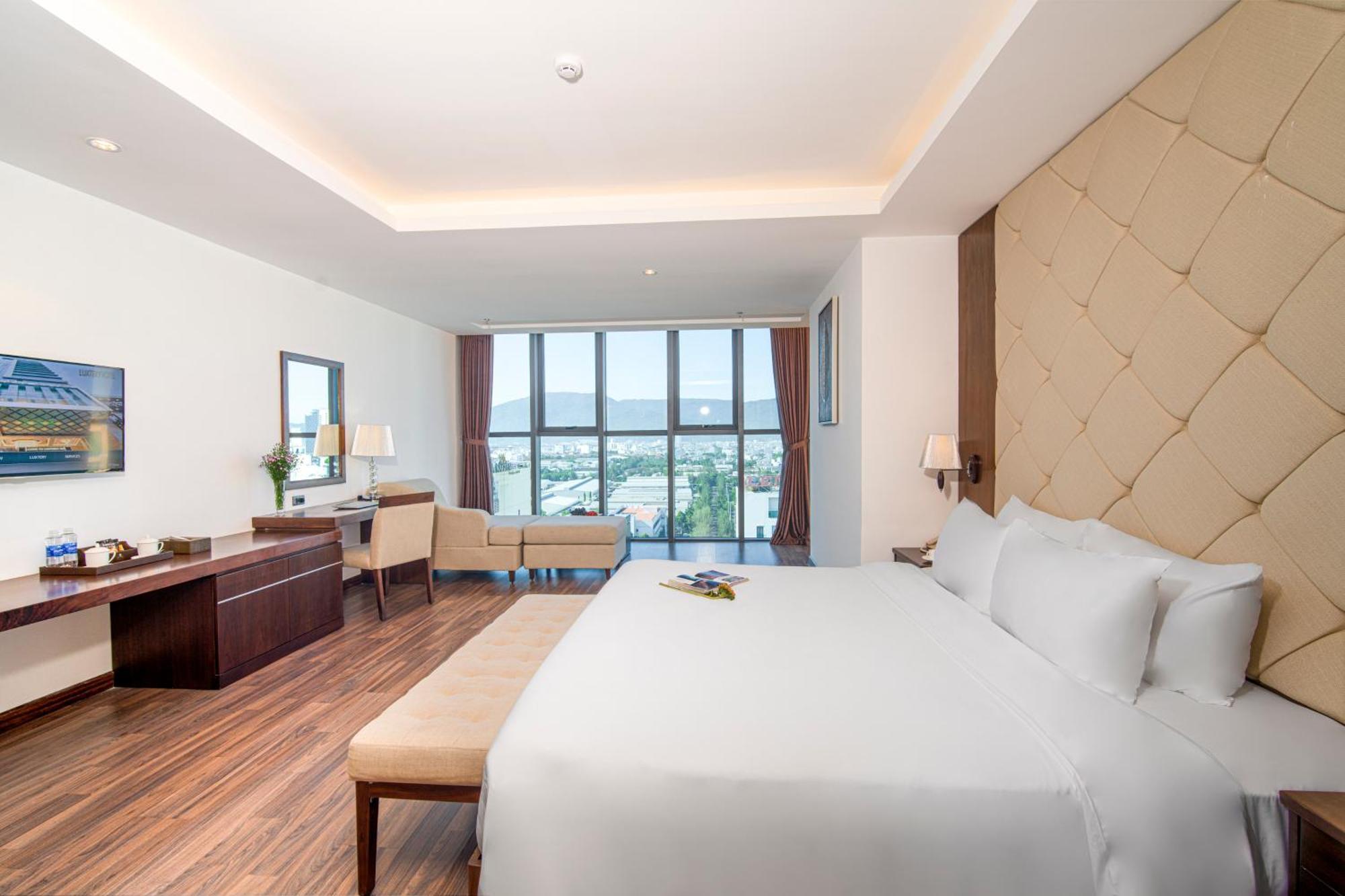 Luxtery Hotel & Spa Da Nang Exterior foto