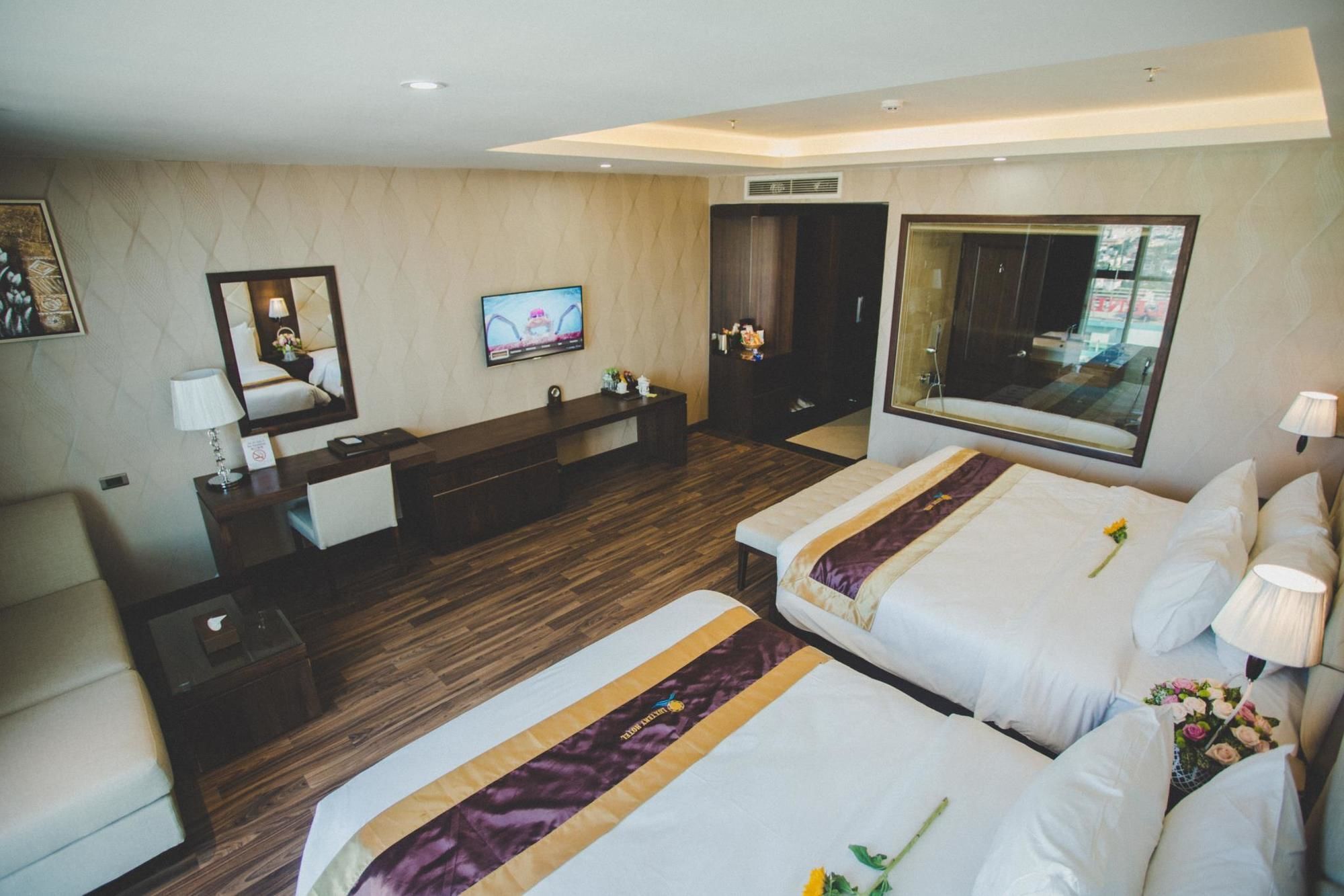 Luxtery Hotel & Spa Da Nang Exterior foto