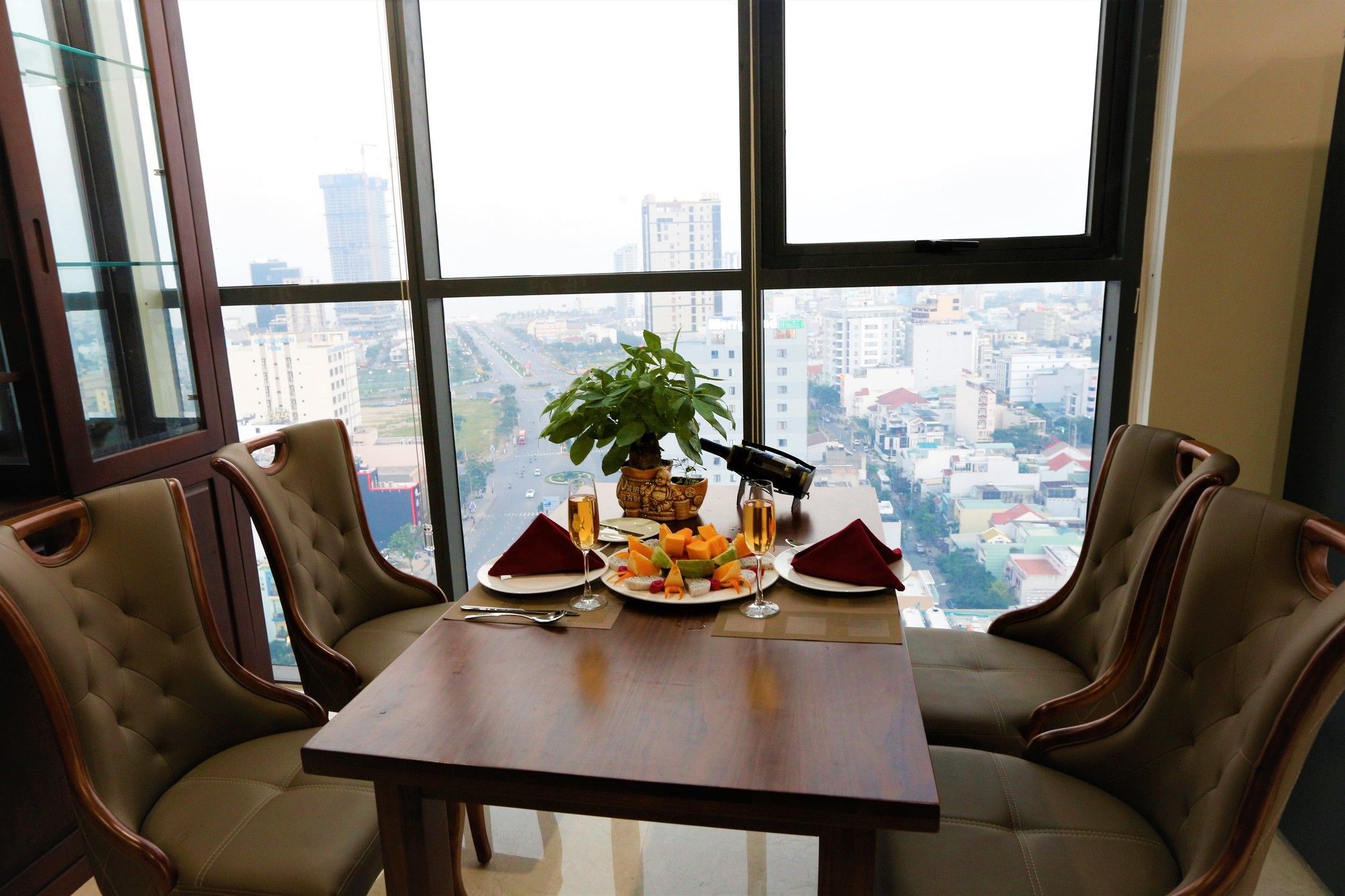 Luxtery Hotel & Spa Da Nang Exterior foto